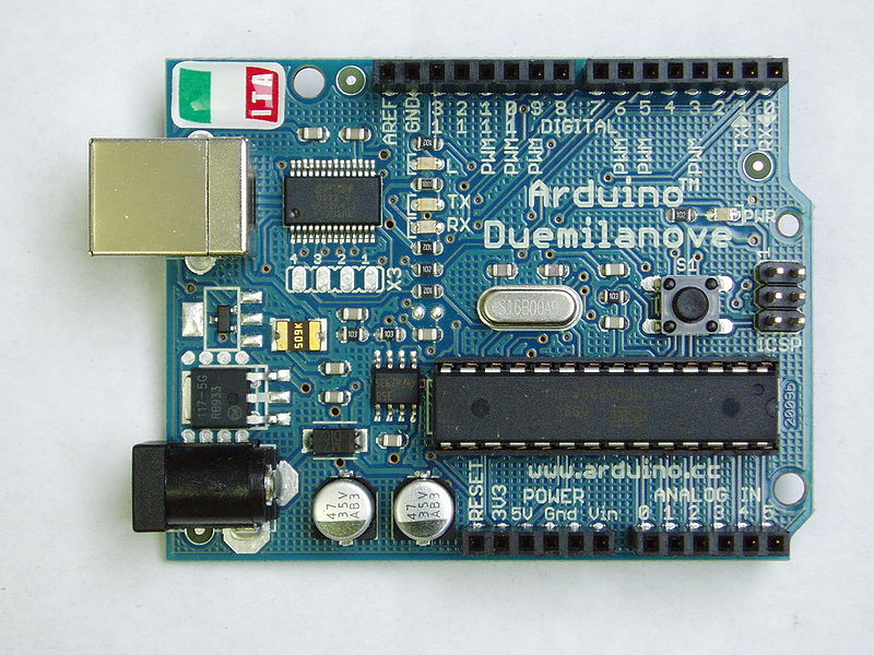 800px-arduino_duemilanove_2009b.jpg