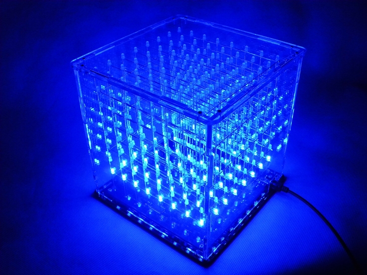 pm:prj2016:ddragomir:3d8s-led-light-cube-cube8-8x8x8-3d-led-kits-junior.jpg