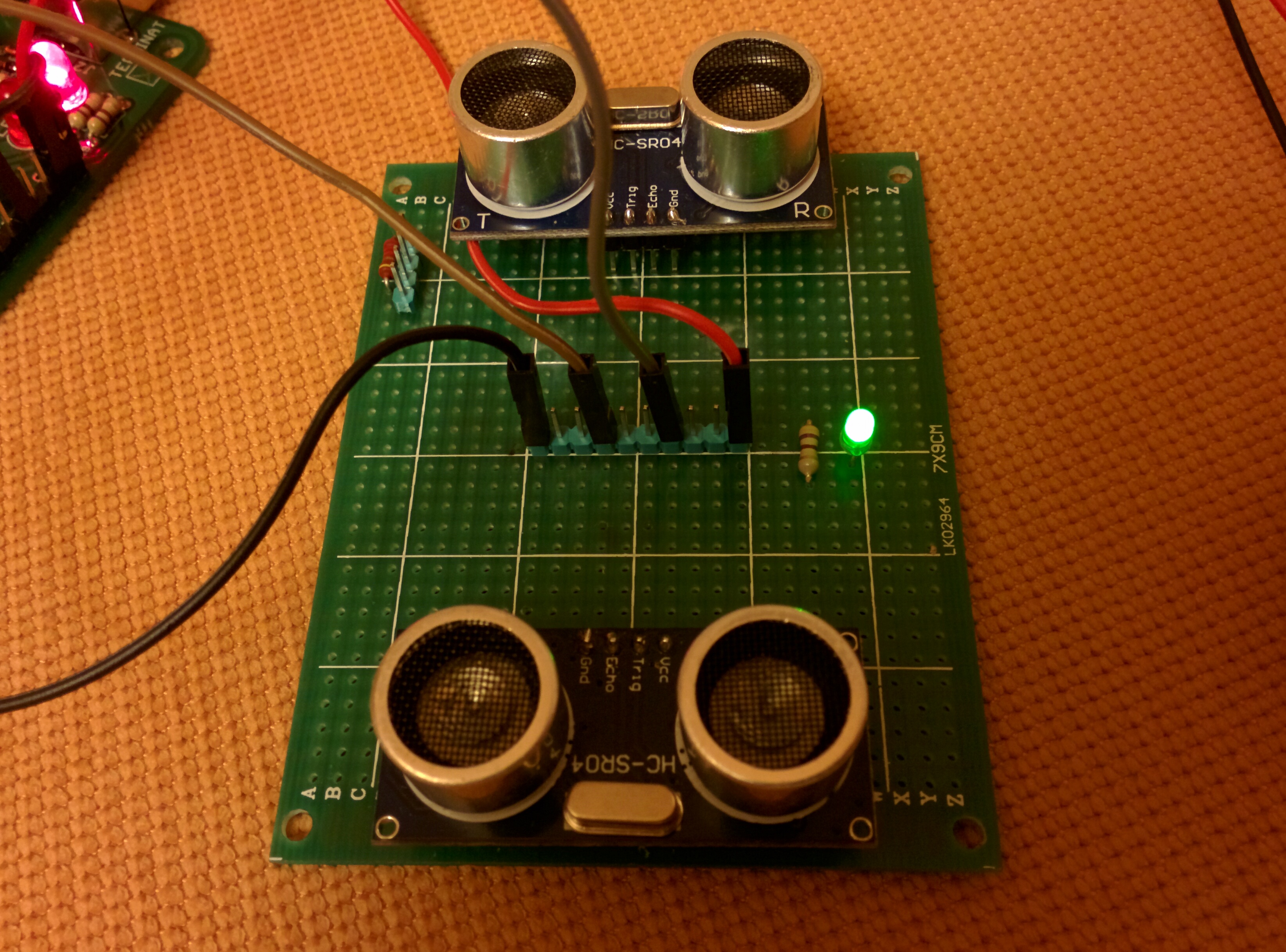 theremin-pic2.jpg