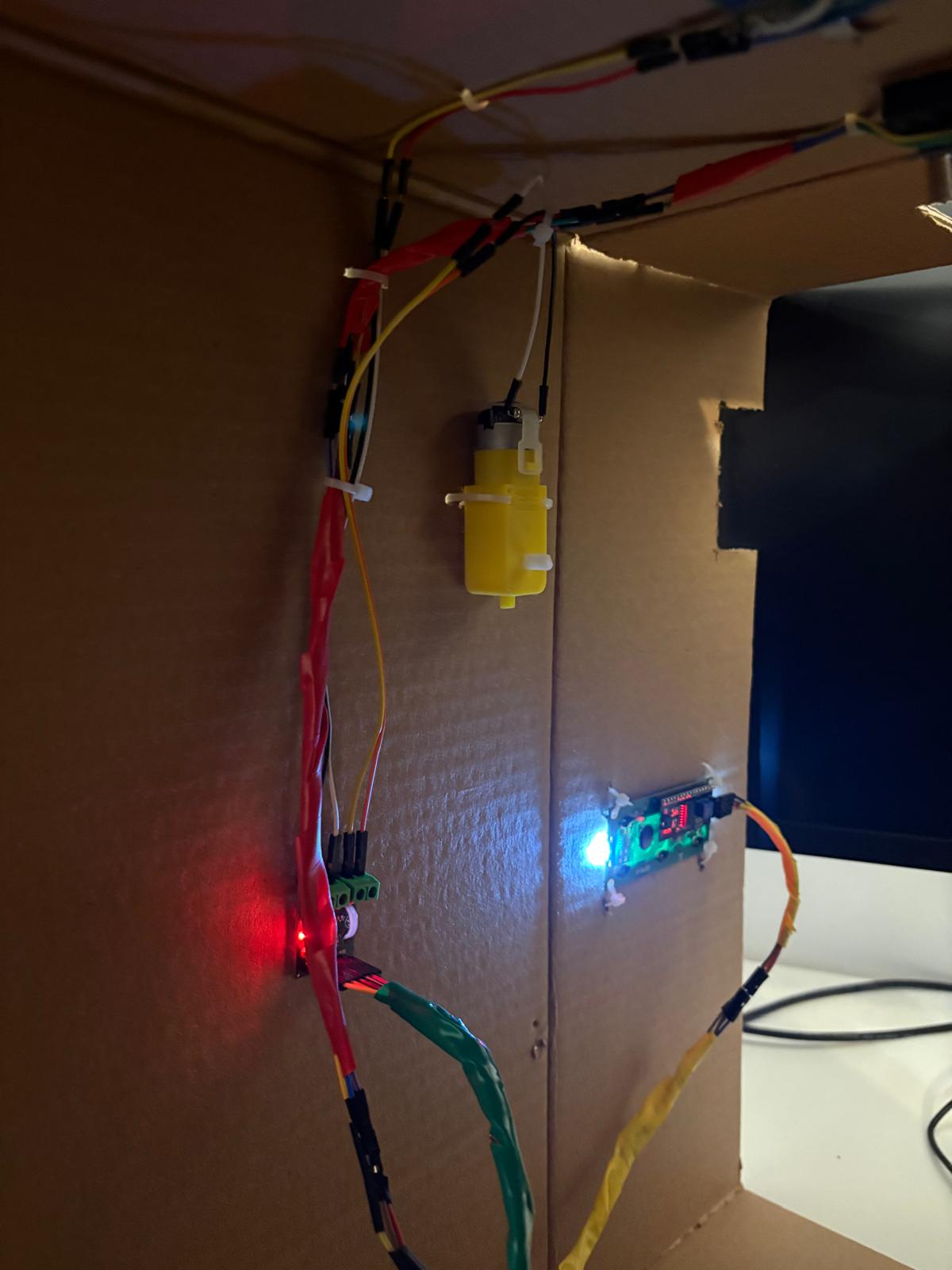 Circuit SmartRVM pe breadboard
